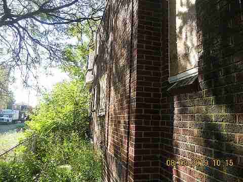 2901 Fullerton (10)_m.jpg